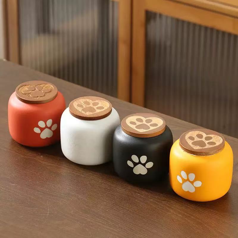 新品の陶器製ペット用火葬骨壷、猫や犬の葬儀用品、思い出の記念品、コレクション缶、密封缶、カスタマイズ可能